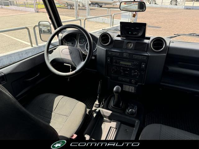 LAND ROVER Defender 110 2.4 TD4 CrewCab