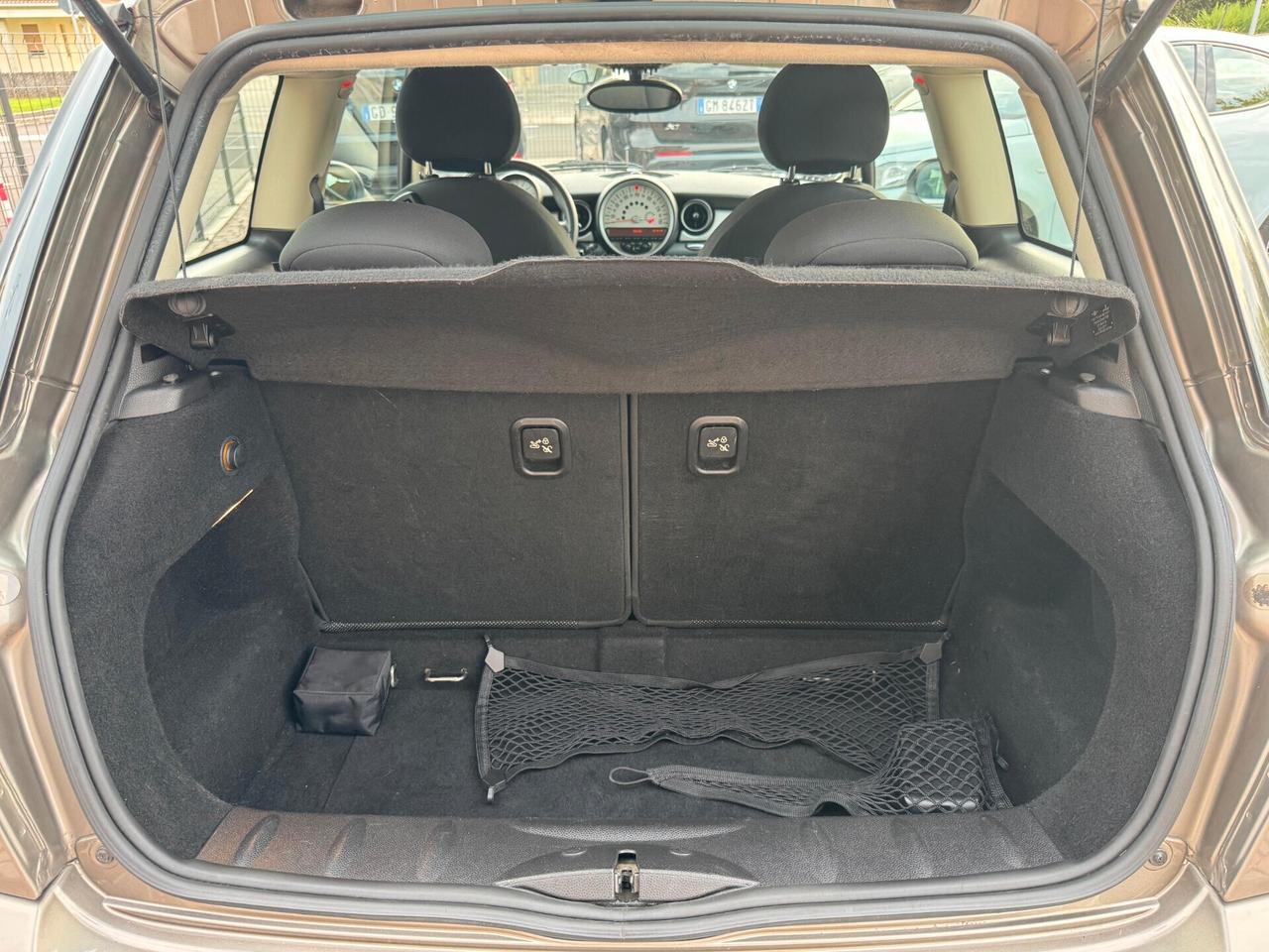 Mini Cooper one 1.6
