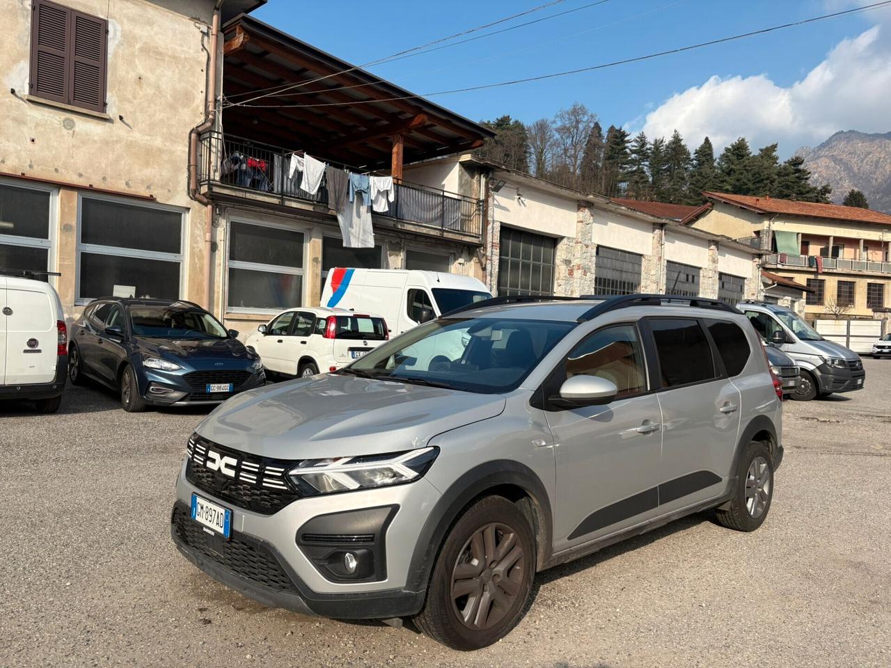 Dacia Jogger 1.0 TCe GPL 100 CV 5 posti Essential 7 posti