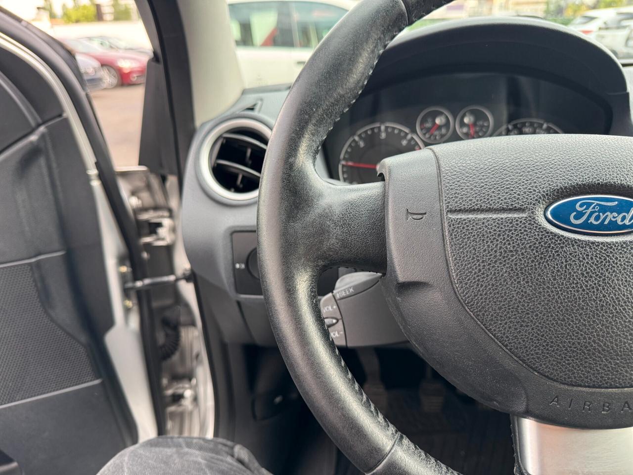Ford Fiesta 1.4 TDCi 5p. Ghia