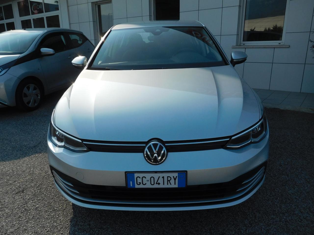 Volkswagen Golf 1.0 eTSI EVO DSG Life 110cv Hybrid - PROMO MESE