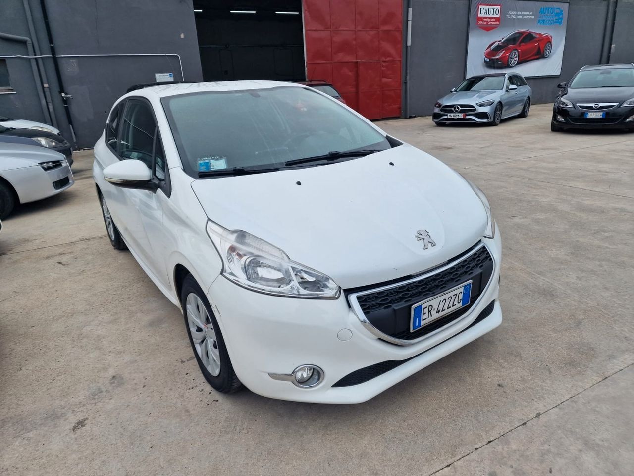 Peugeot 208 1.4 HDi 68 CV 3 porte Allure FRIZIONE NUOVA OK PER NEOPATENTATI