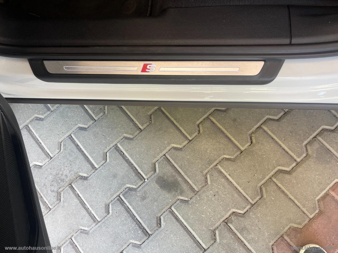 AUDI Q3 35 TDI quattro S tronic S line edit.