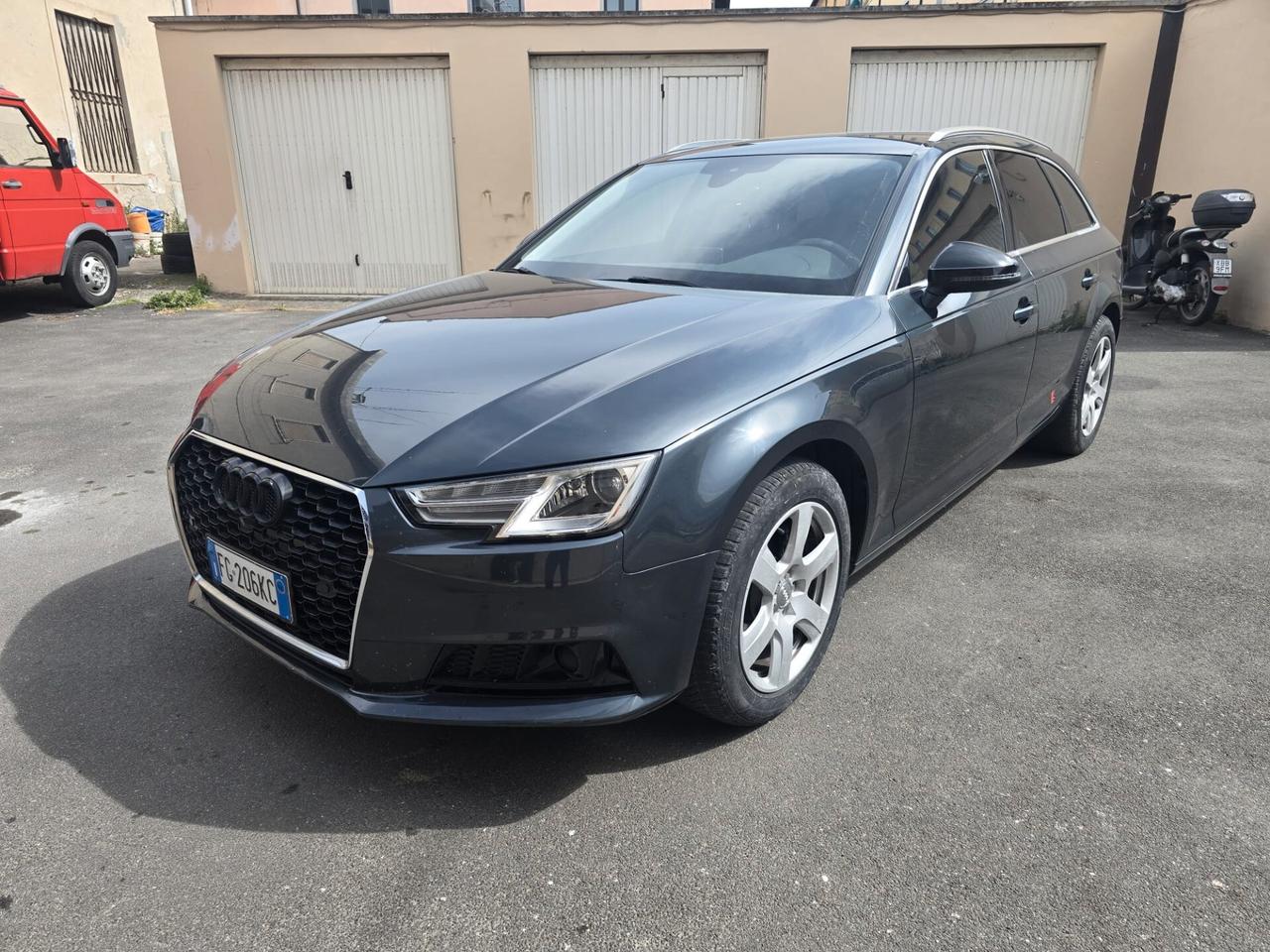 Audi A4 2.0 TDI 150 CV ultra S tronic Business Sport PERFETTA