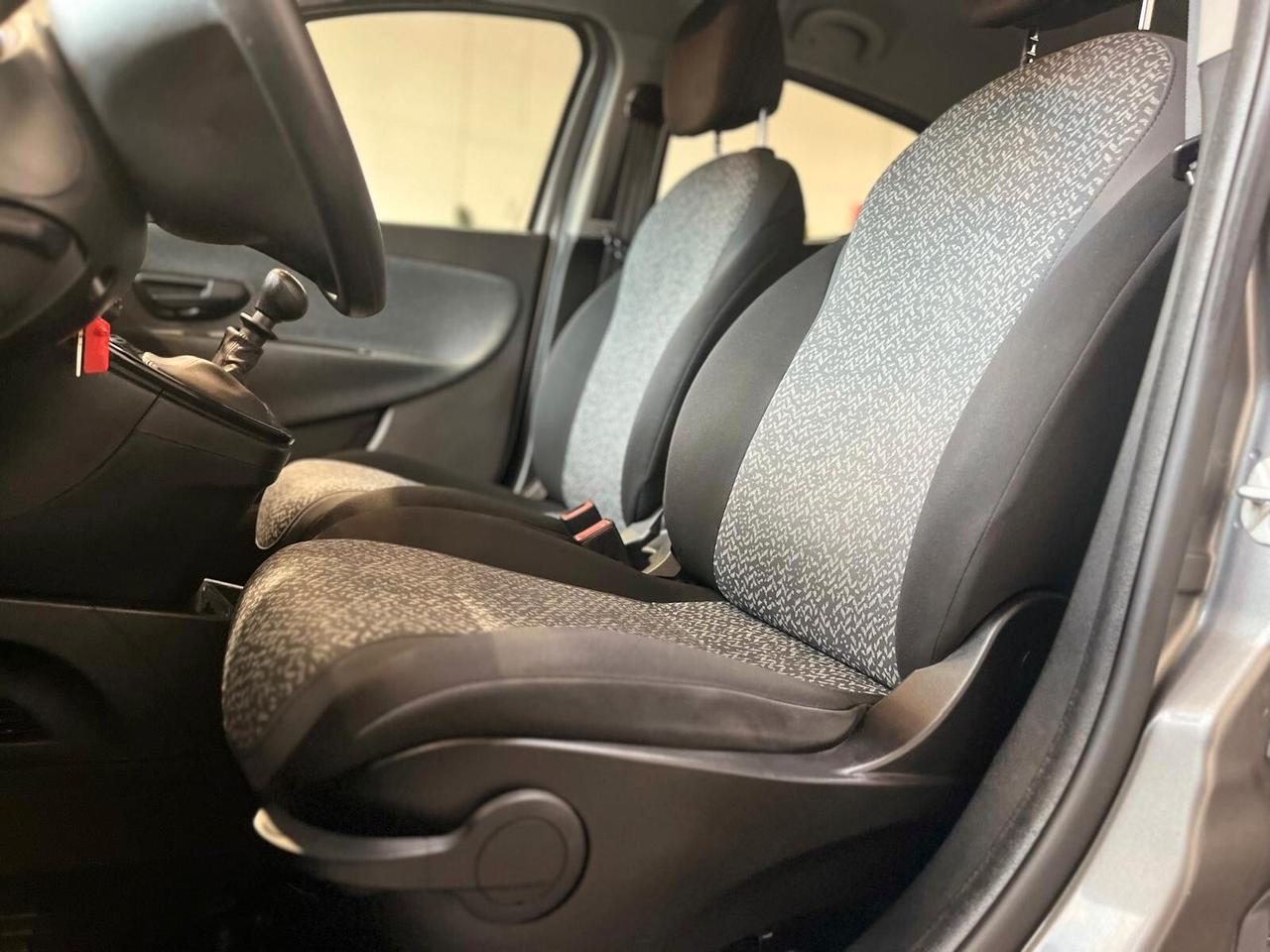 LANCIA YPSILON HYBRID 1.0 ECOCHIC *43MILAKM* *UNICOPRO*