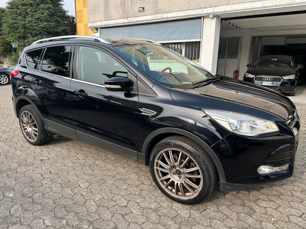 Ford Kuga 2.0 TDCI 140 CV 4WD Powershift Titanium*EURO5*FULL