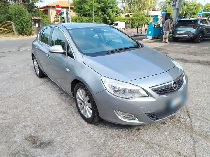 Opel Astra 1.7 CDTI 110CV 5 porte Cosmo