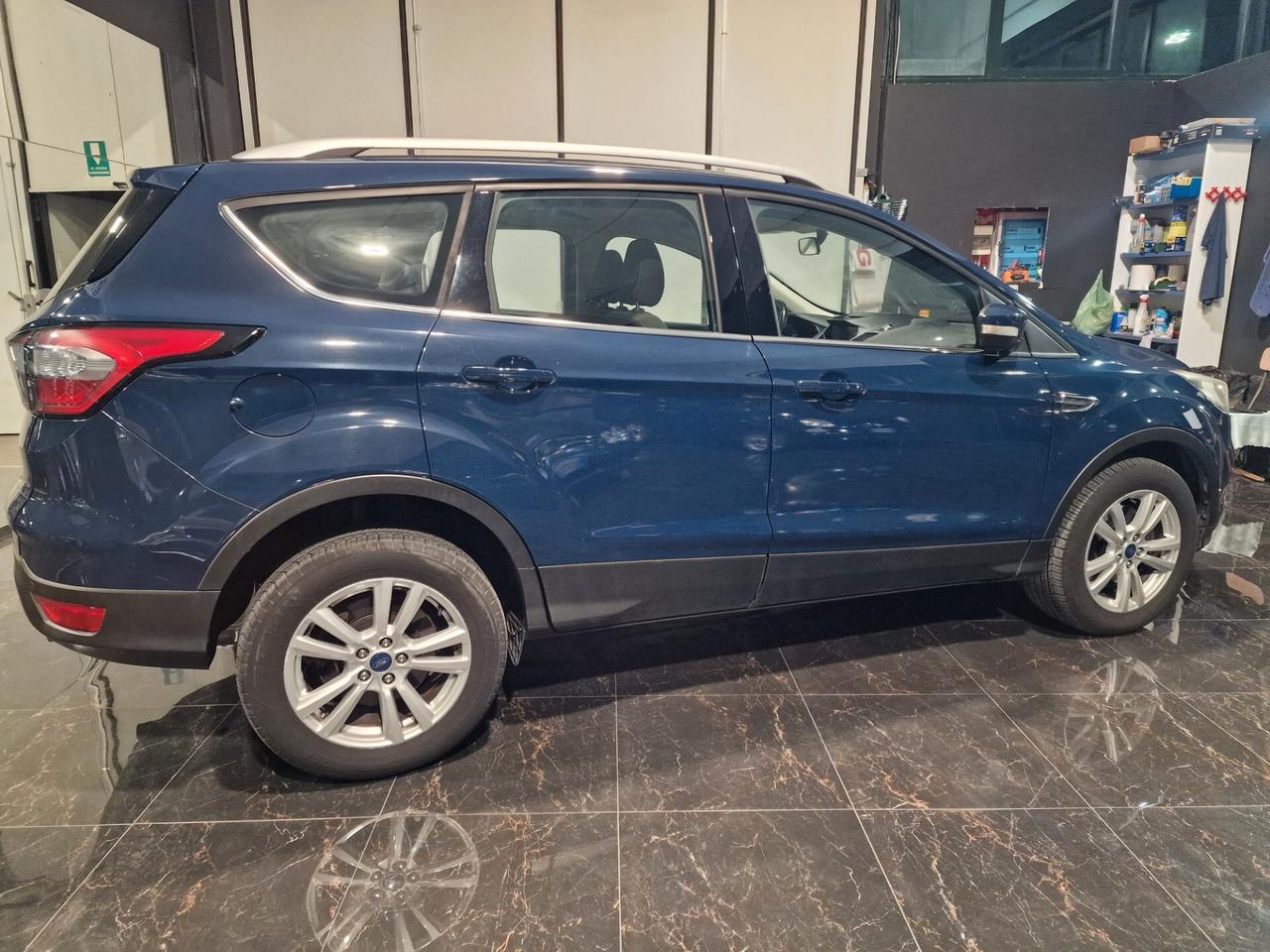 Ford Kuga 1.5 TDCI 120 CV S&S 2WD ST-Line Business