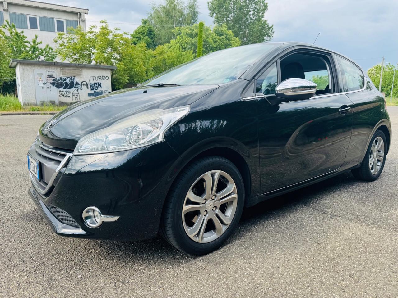 Peugeot 208 1.2 VTi 82 CV Splendide Condizioni