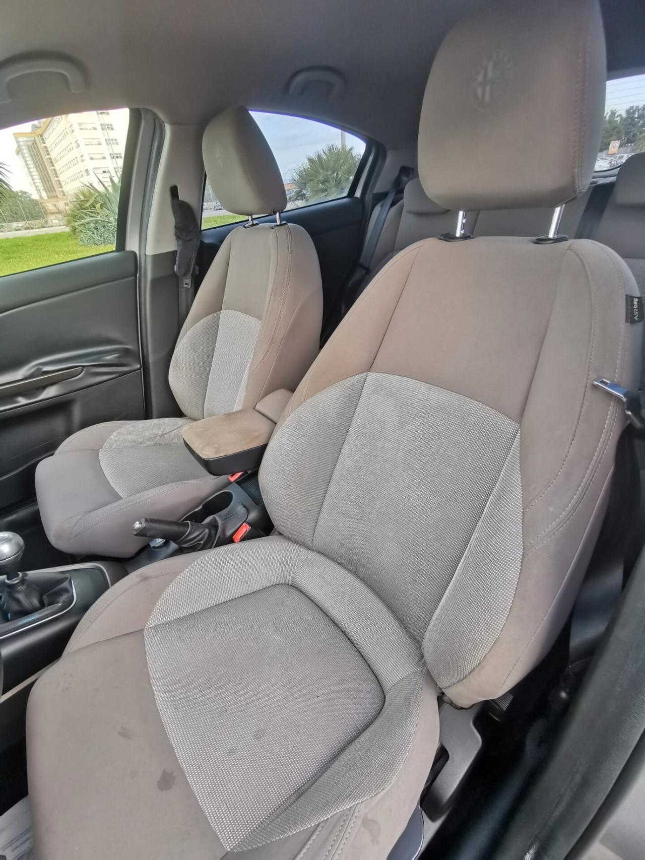 Alfa Romeo Giulietta 1.6 JTDm-2 105 CV Distinctive