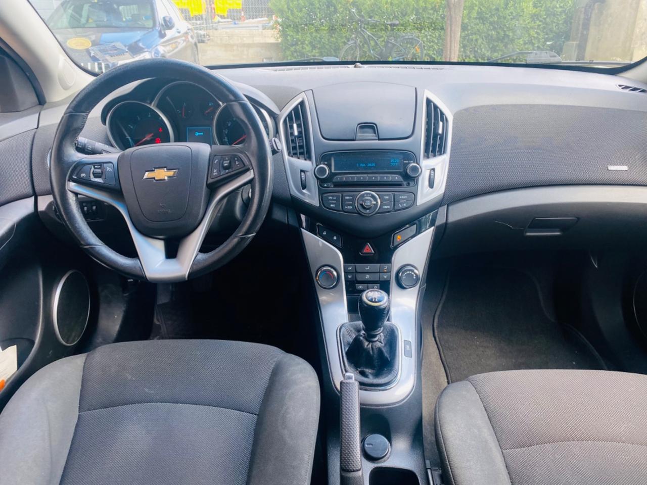 Chevrolet Cruze 1.6 Station Wagon LT + GPL