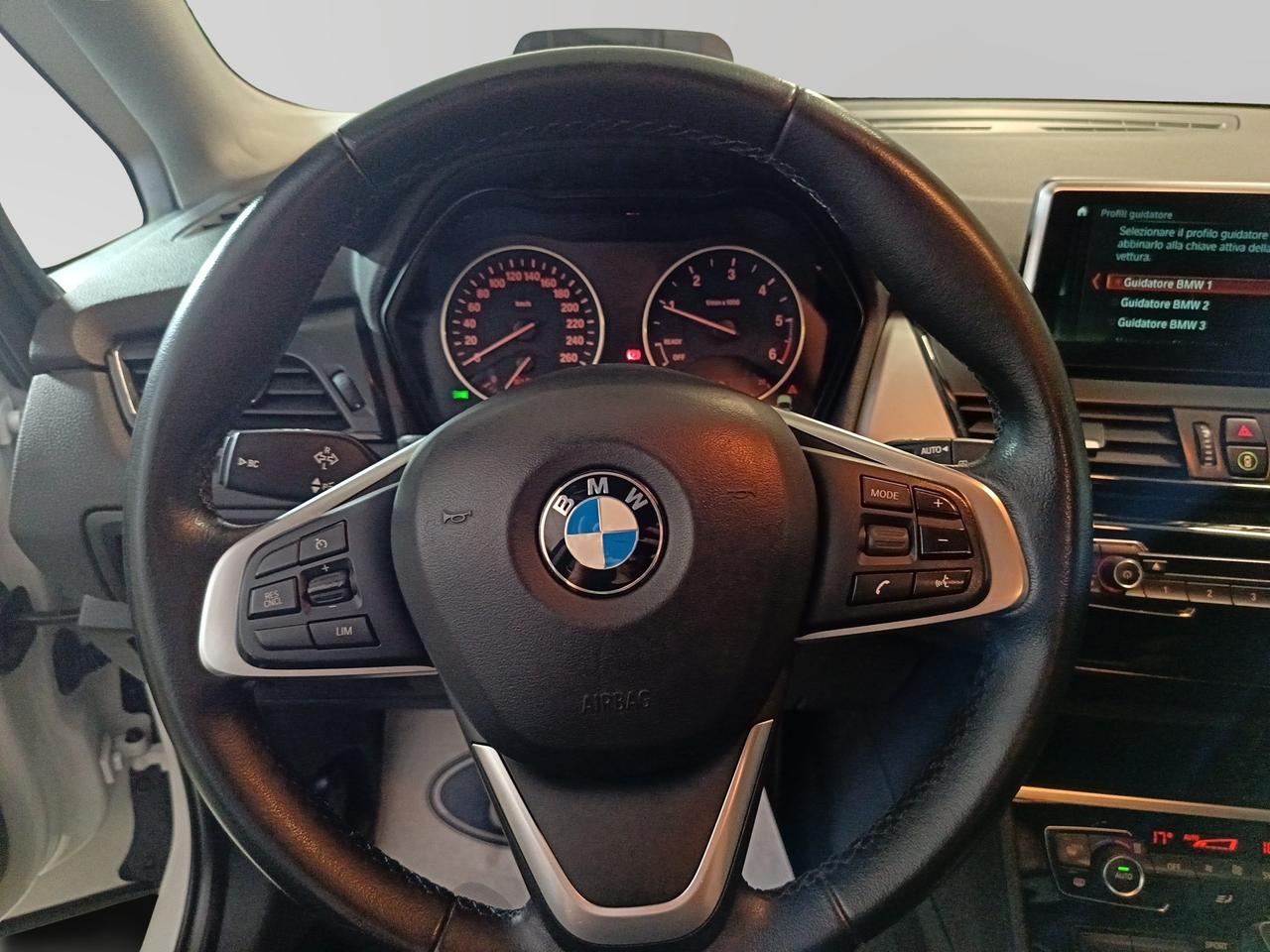 BMW Serie 2 A.T. (F45) - 216d Active Tourer Advantage