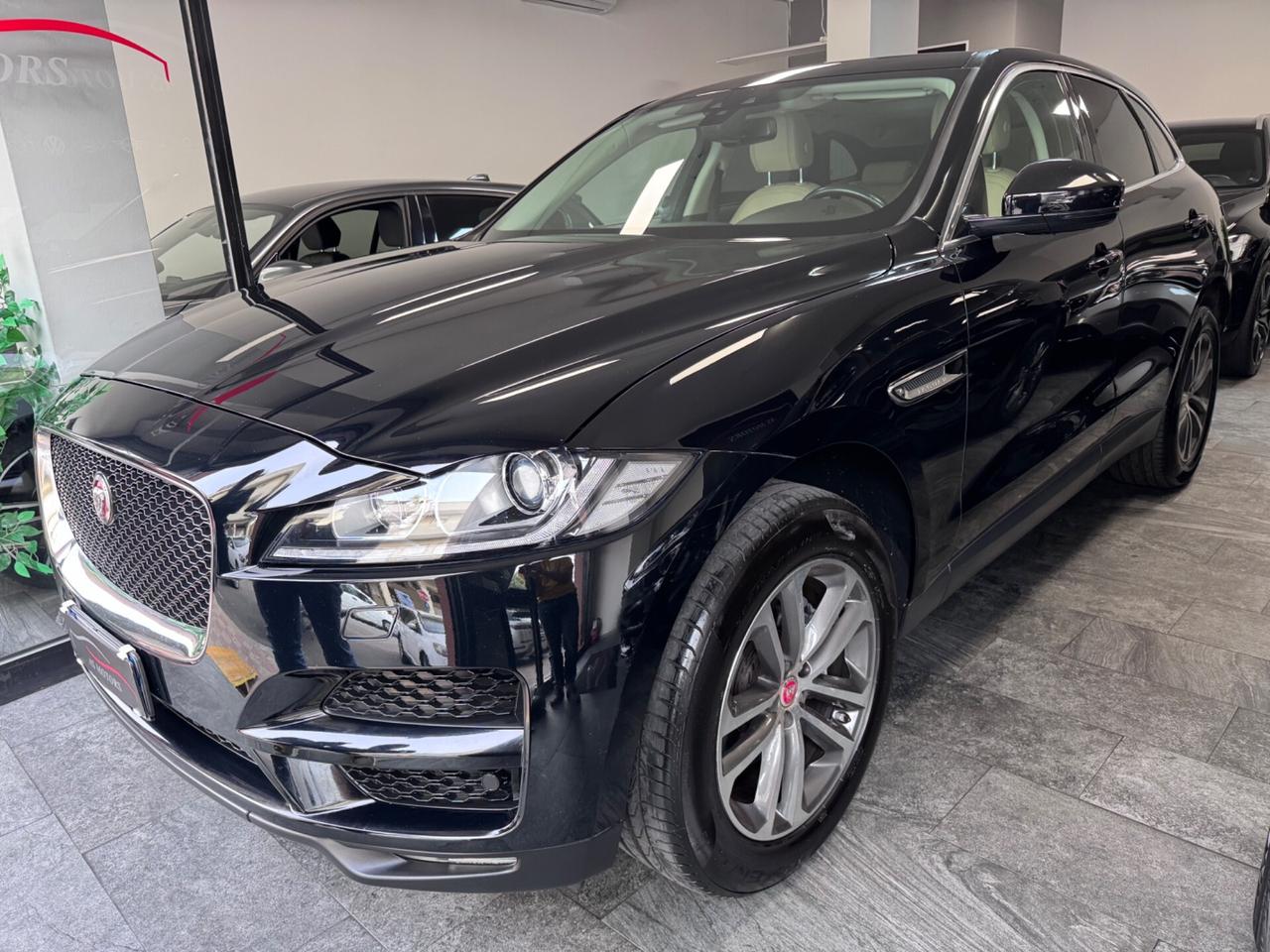Jaguar F-Pace 2.0 D 180 CV AWD R-Sport Tetto Panoramico