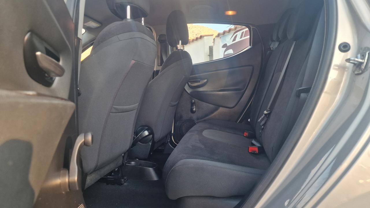 Lancia Ypsilon 1.2 69 CV 5 porte GPL Ecochic Gold