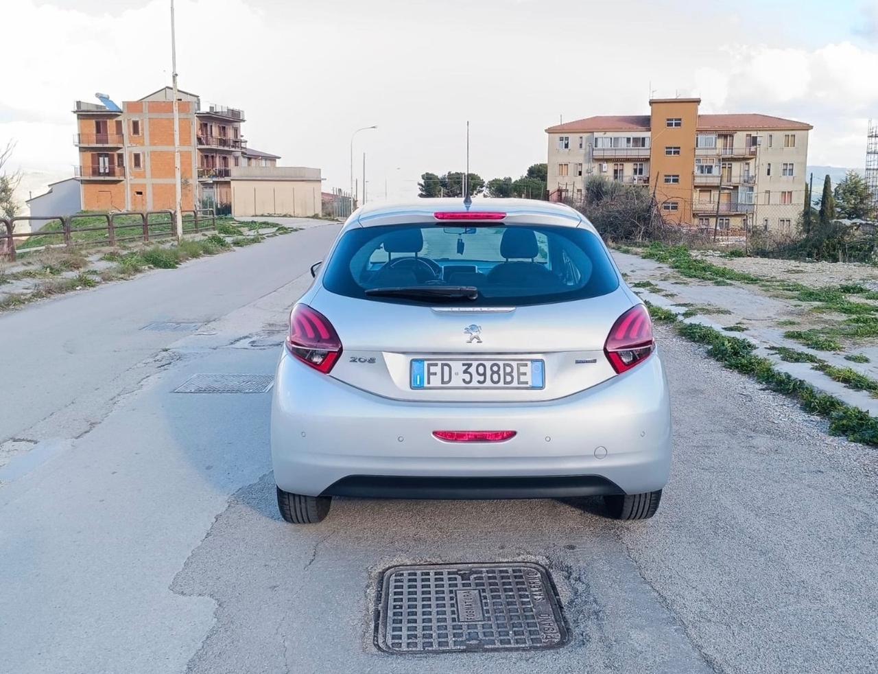 Peugeot 208 1.2 VTi 82 CV 5 porte Active