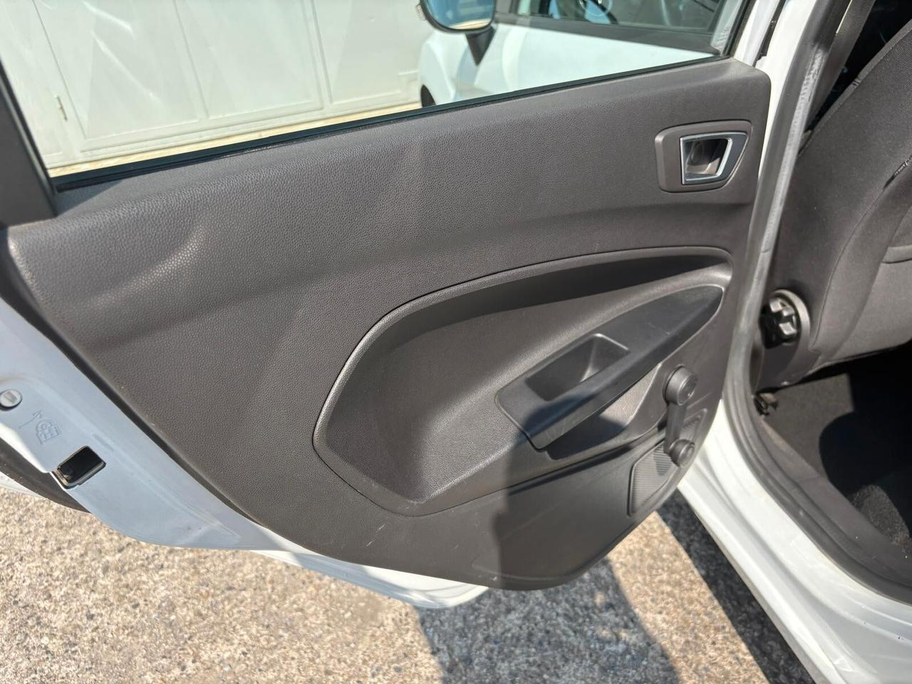 Ford Fiesta Plus 1.4 5 porte Bz.- GPL
