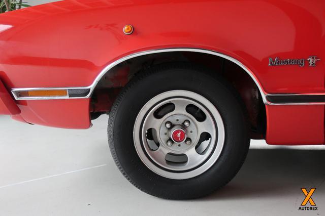 FORD Mustang Ghia 2.8L V6