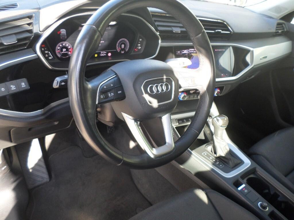 Audi Q3 SPB 35 TFSI S line edition
