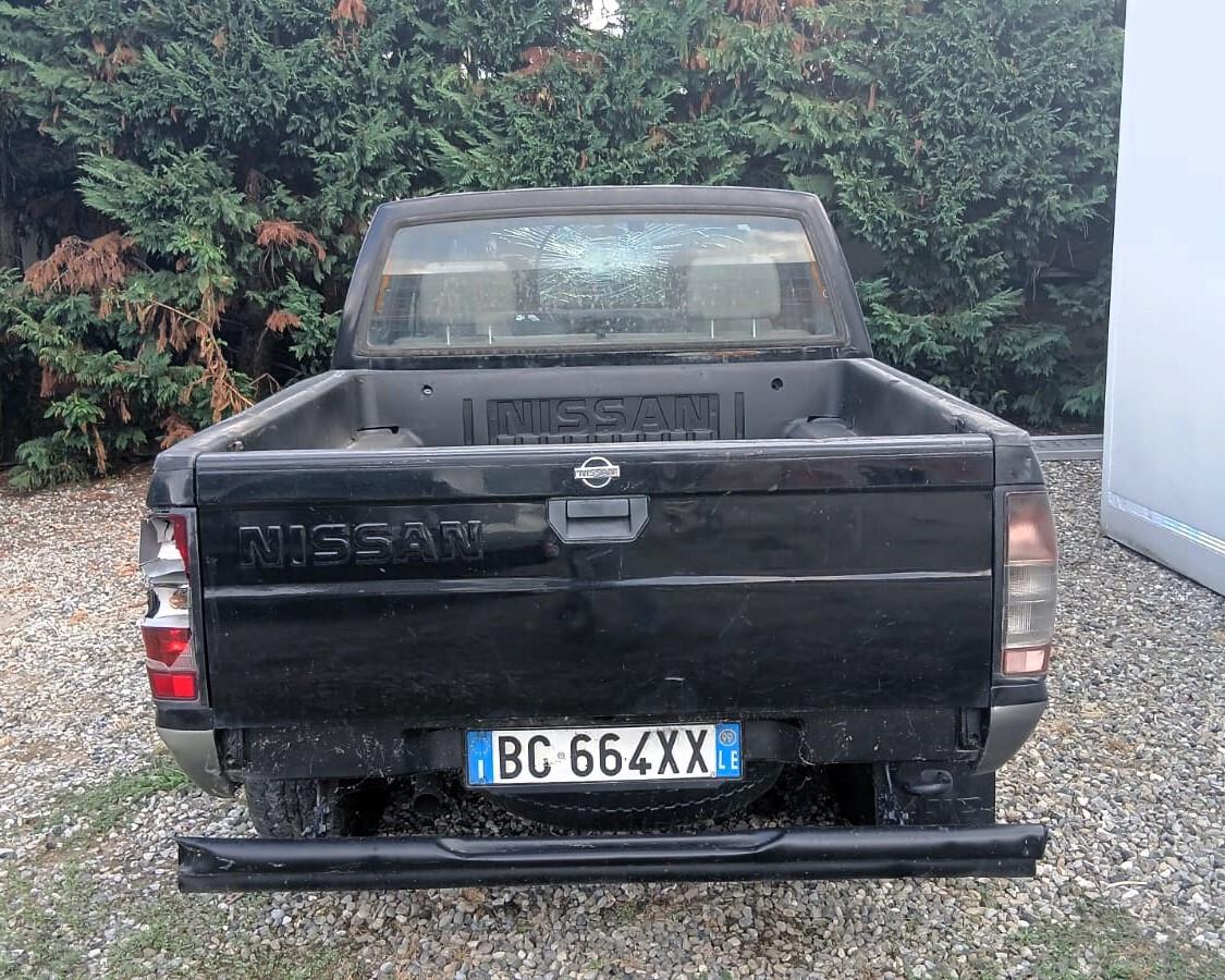 Nissan Navara 2.5 TD Duoble Cab Inc. 76kw