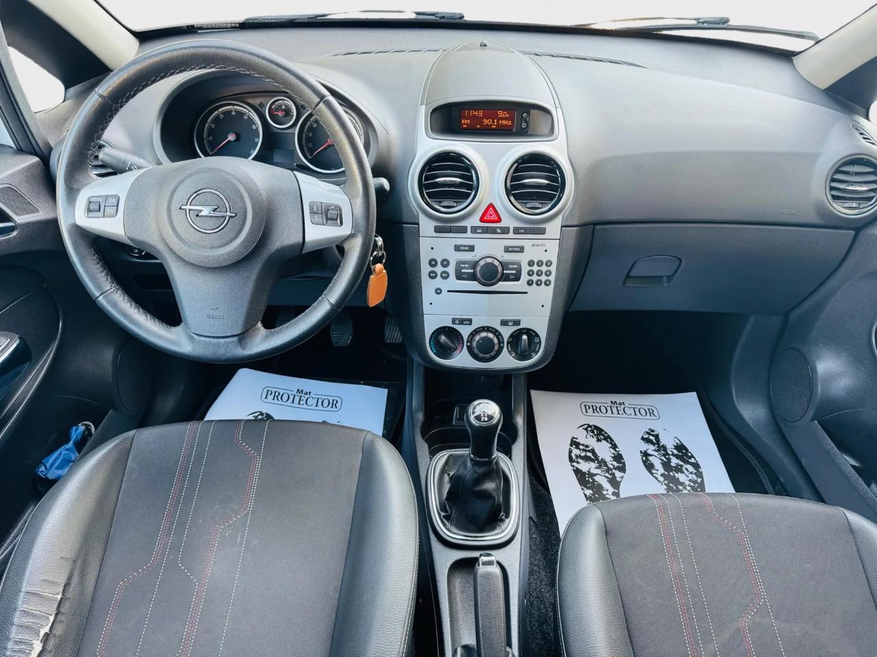 Opel Corsa 1.2 benzina gpl anno 2013