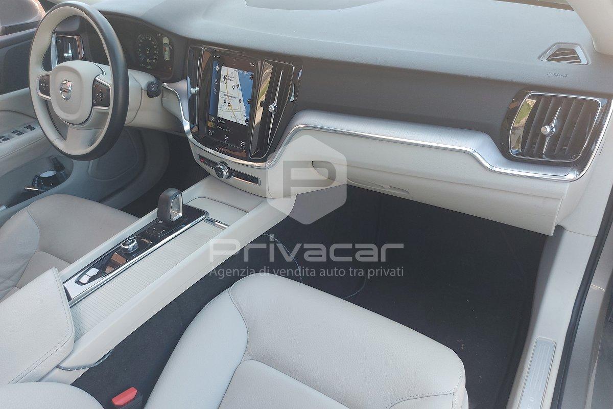 VOLVO V60 B4 (d) Geartronic Momentum Business Pro