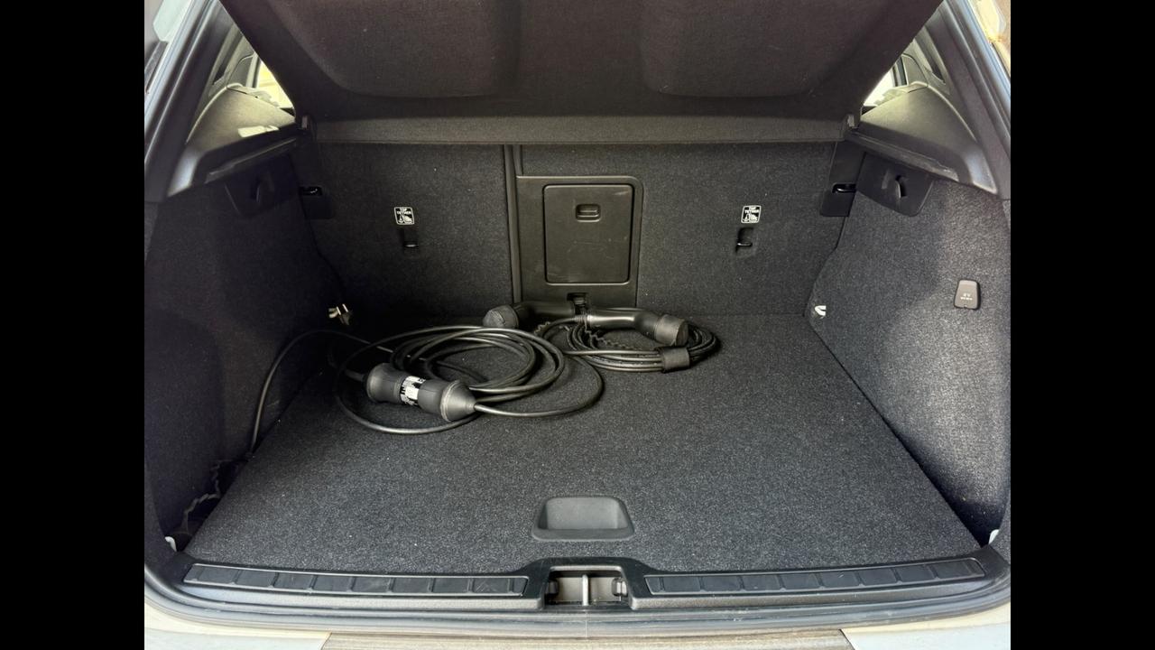 VOLVO XC40 - XC40 1.5 t5 phev Inscription Expression auto my21