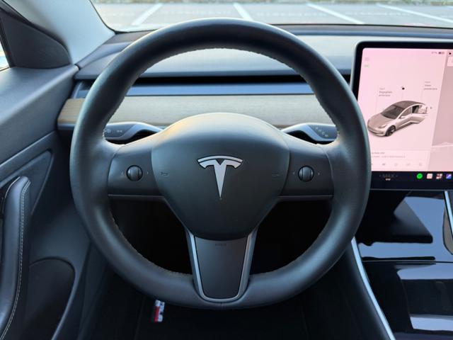 TESLA Model 3 STANDARD RWD PERFETTA