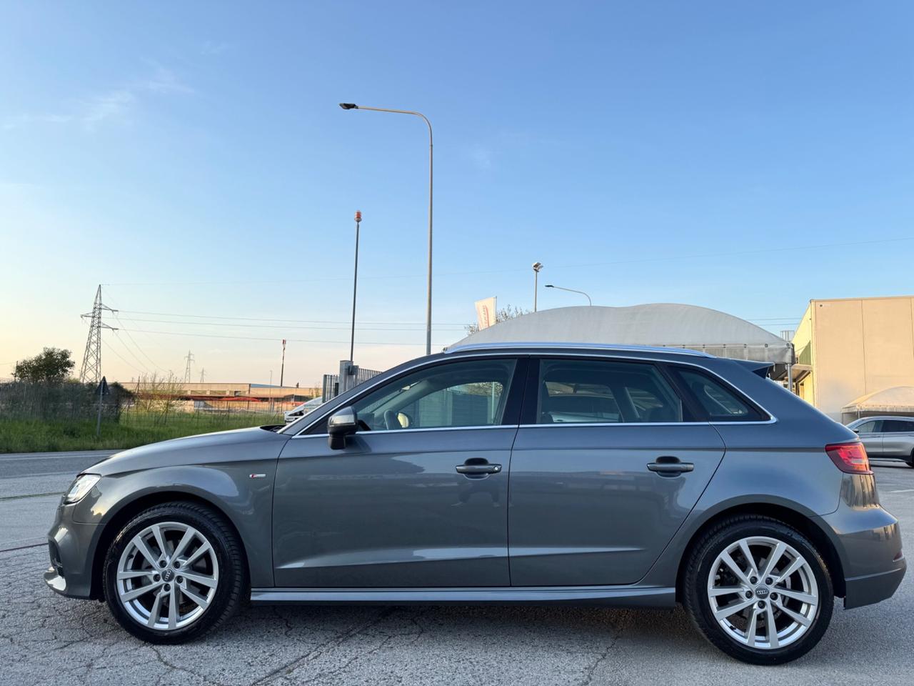 AUDI A3 1.6 Tdi Sportback S-LINE - Led Navi 17