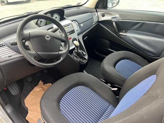 Lancia Ypsilon 1.2 Oro Giallo