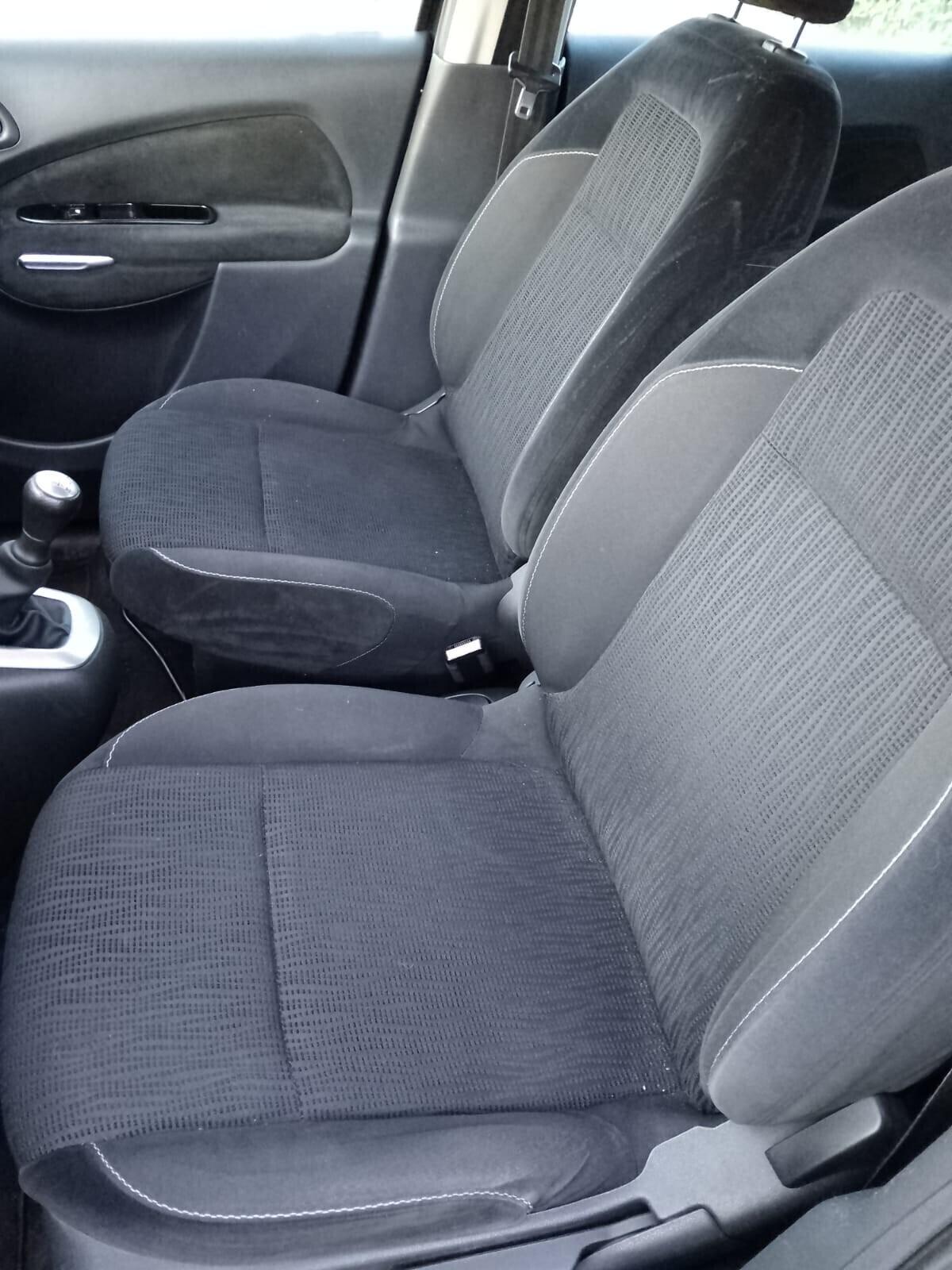 Citroen C3 Picasso 1.4 VTi 95 Exclusive GPL