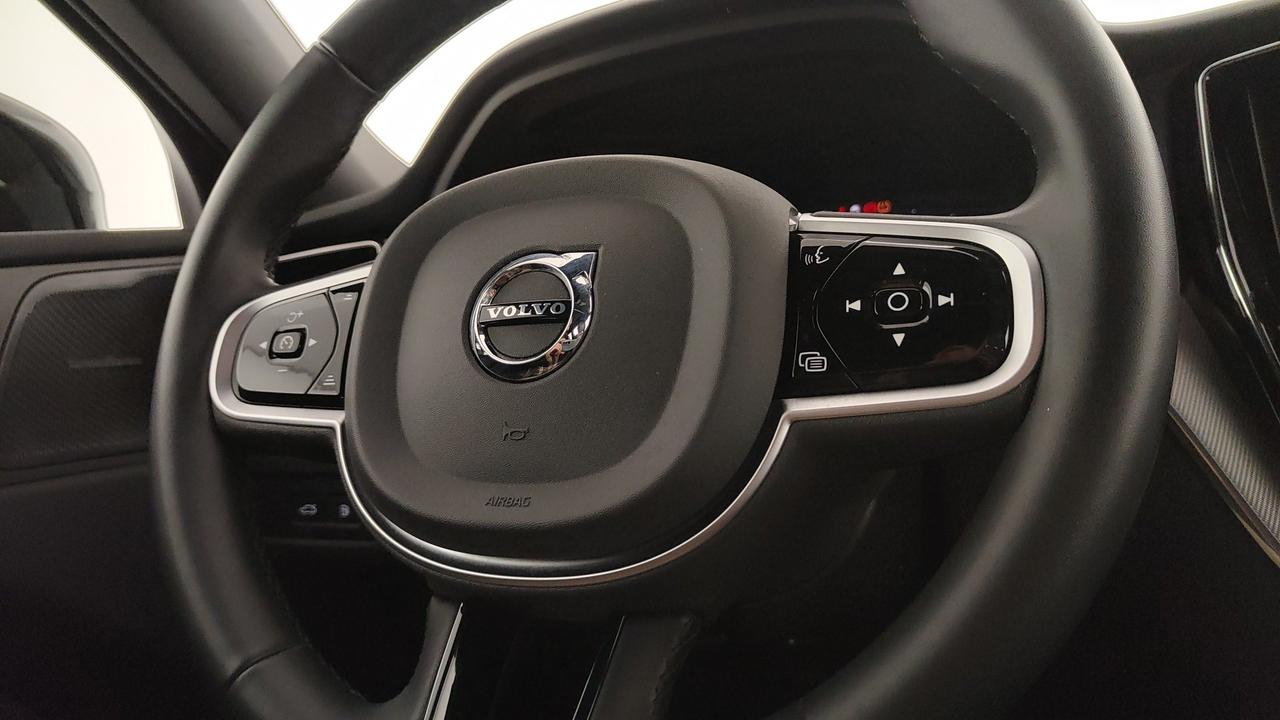 VOLVO XC60 2.0 t6 phev Plus Dark awd auto