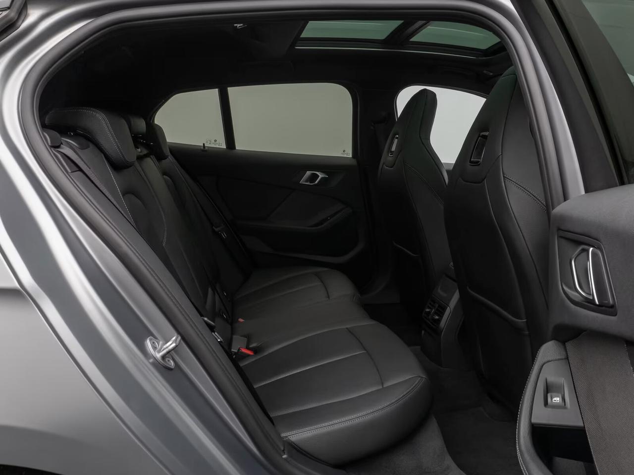 Bmw M135 M 135i xDrive SEDILI A GUSCIO PELLE TETTO PANORAMICO