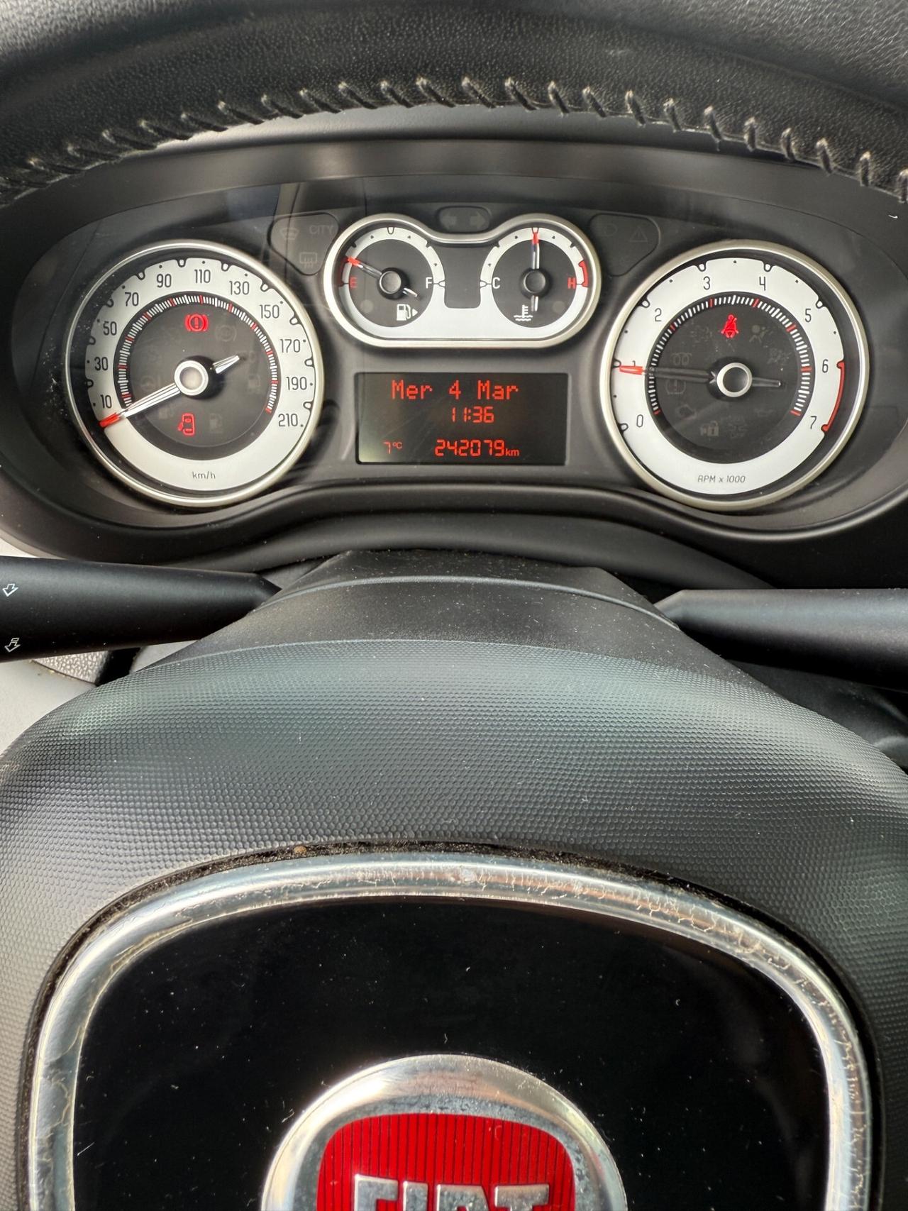 Fiat 500L 1.4 95 CV Lounge