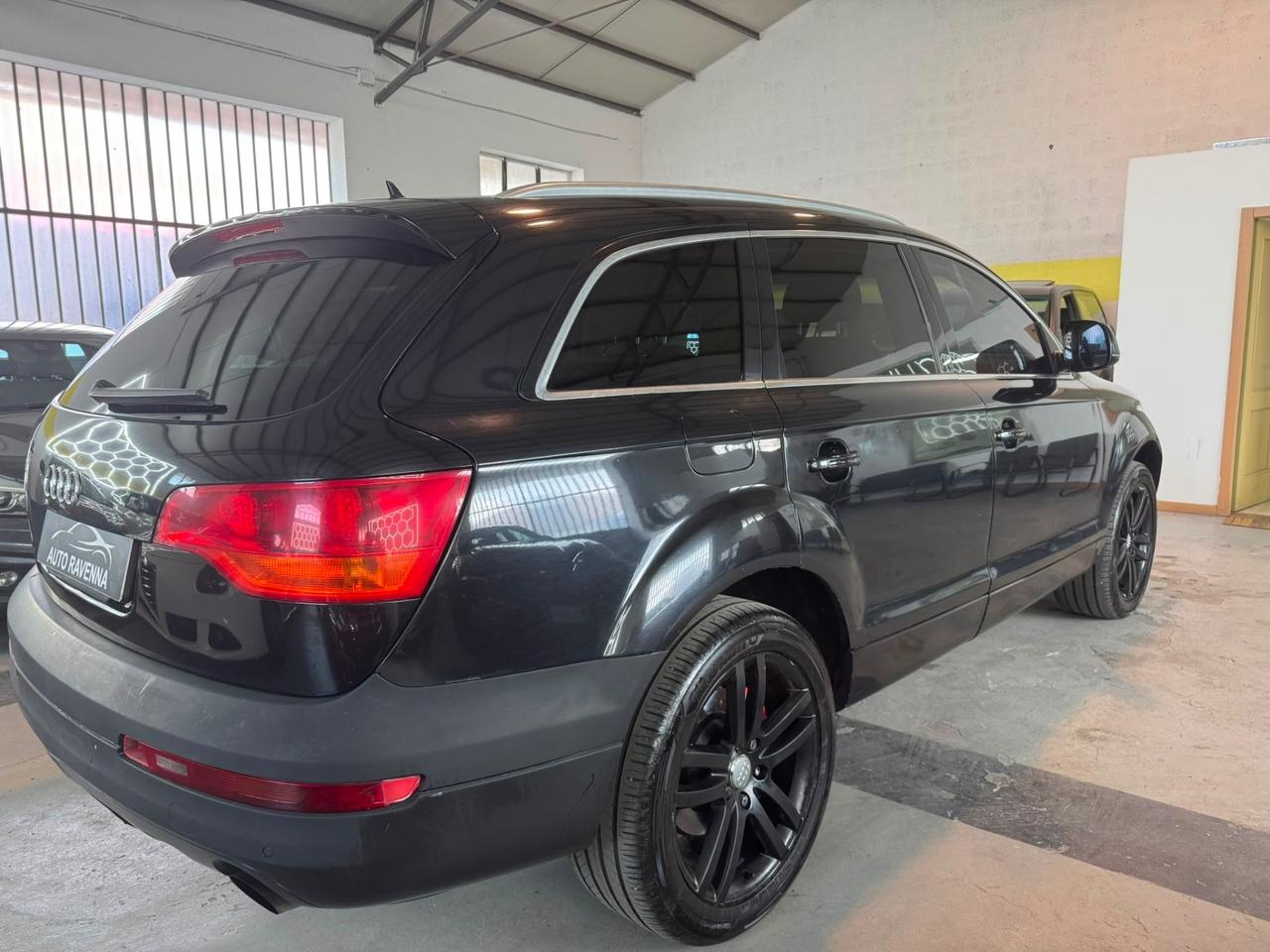 Audi Q7 3.0 V6 TDI 233CV quattro tiptronic