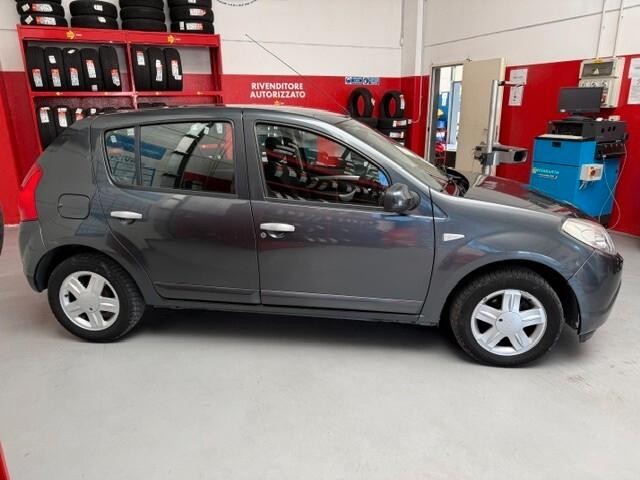 Dacia Sandero 1.4 8V GPL Ambiance