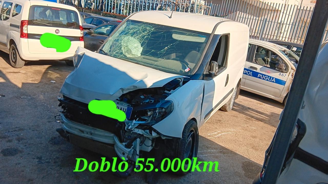 Fiat Doblo incidentata sinistrata mondialcars km 55.000