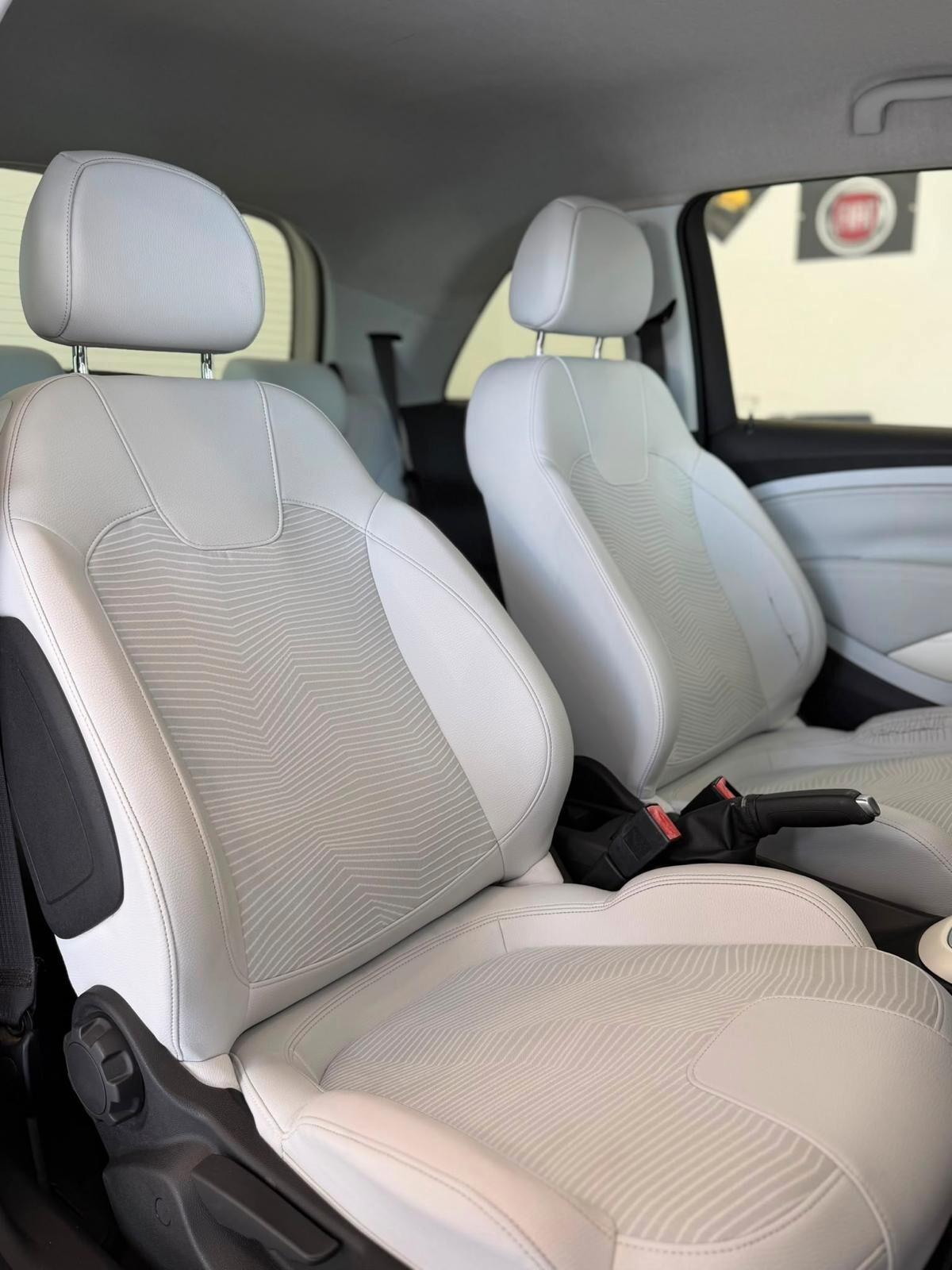 Opel Adam 2014 1.2cc Bicolore Navi
