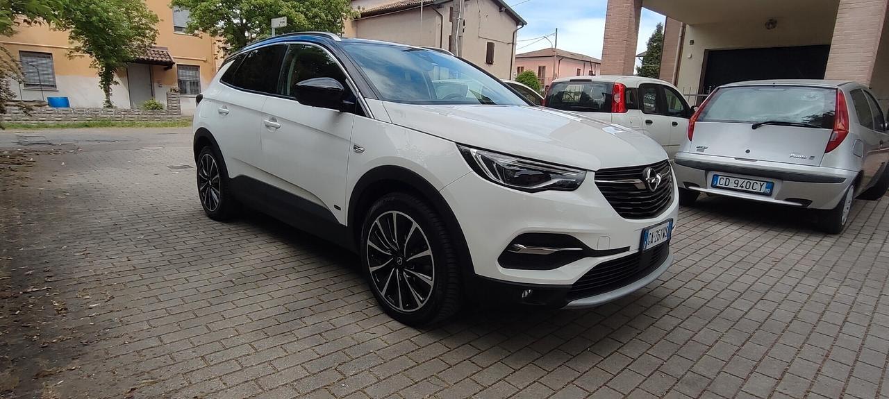 Opel Grandland X 1.6 Hybrid4 Plug-in aut. AWD 4X4