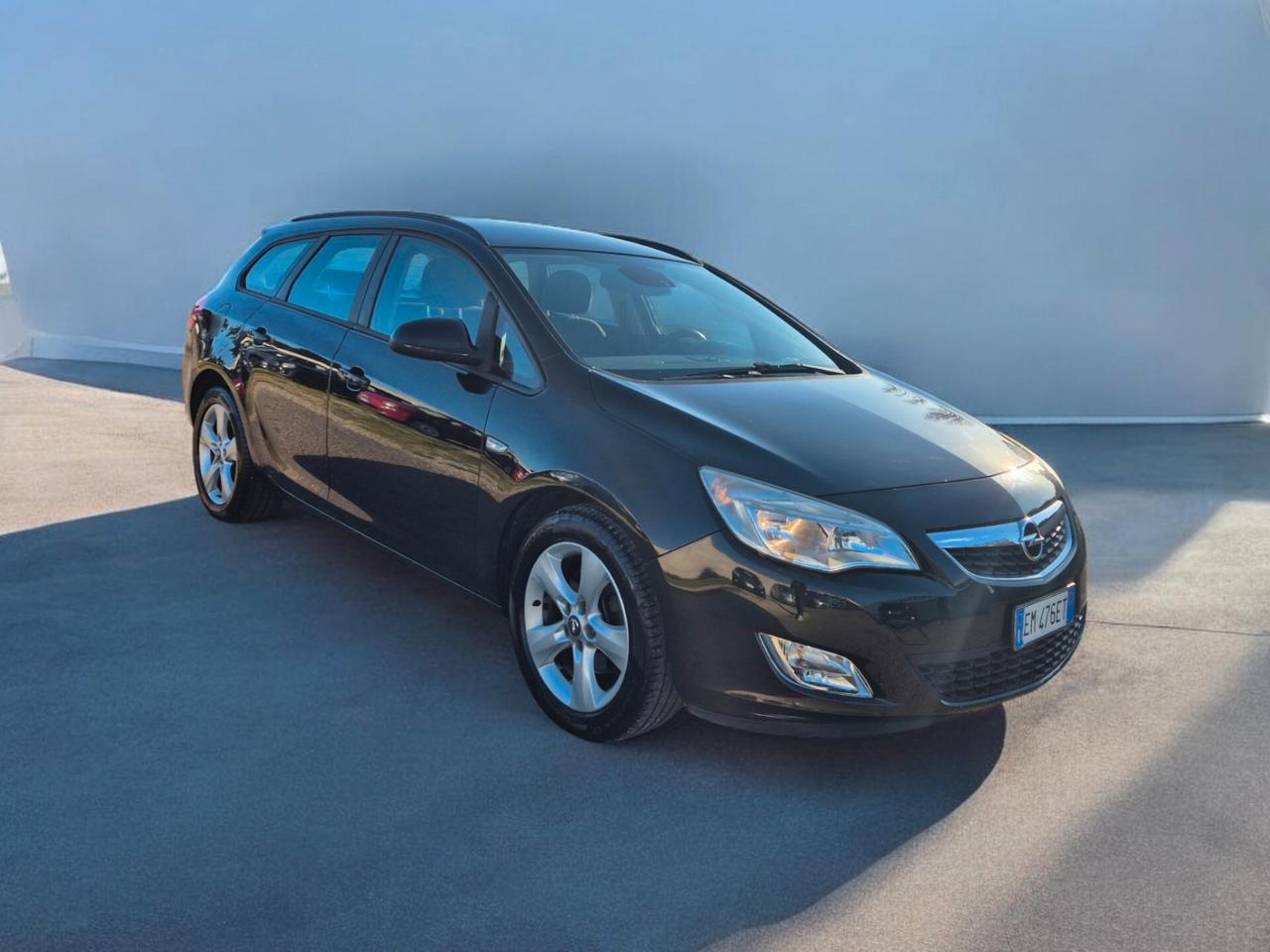 Opel Astra 1.7 CDTI 110CV Sports Tourer 132.000 KM