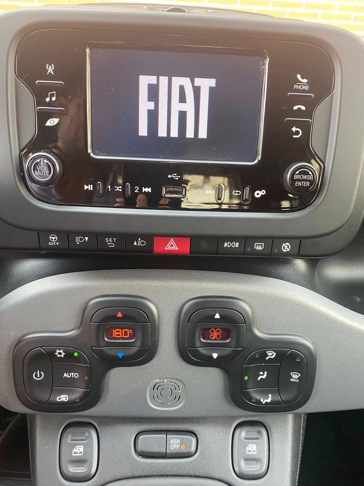 FIAT PANDA HYBRID 1.0cc IDONEA OK NEO PATENTATI