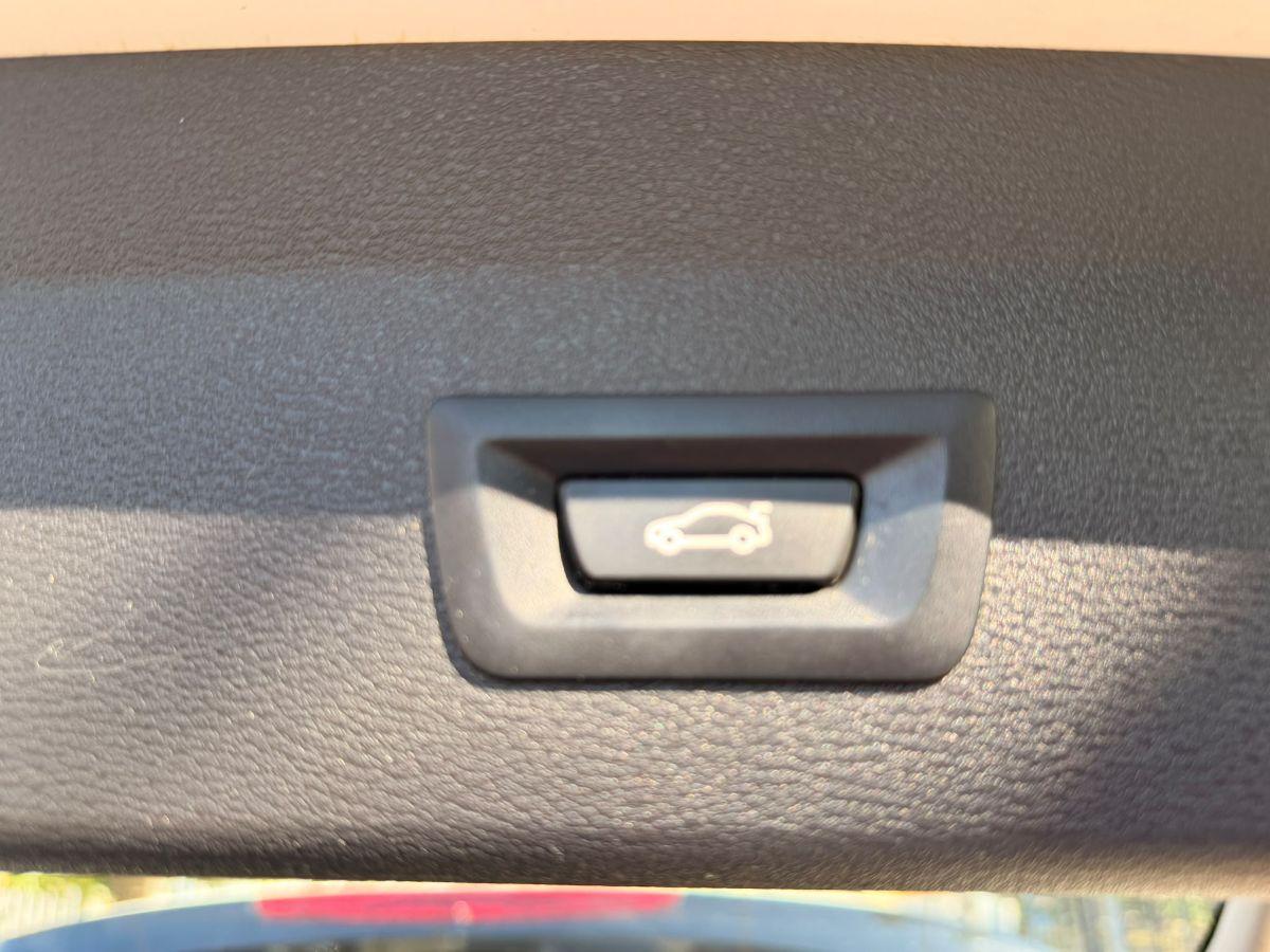 BMW - X1 - sDrive18d Business
