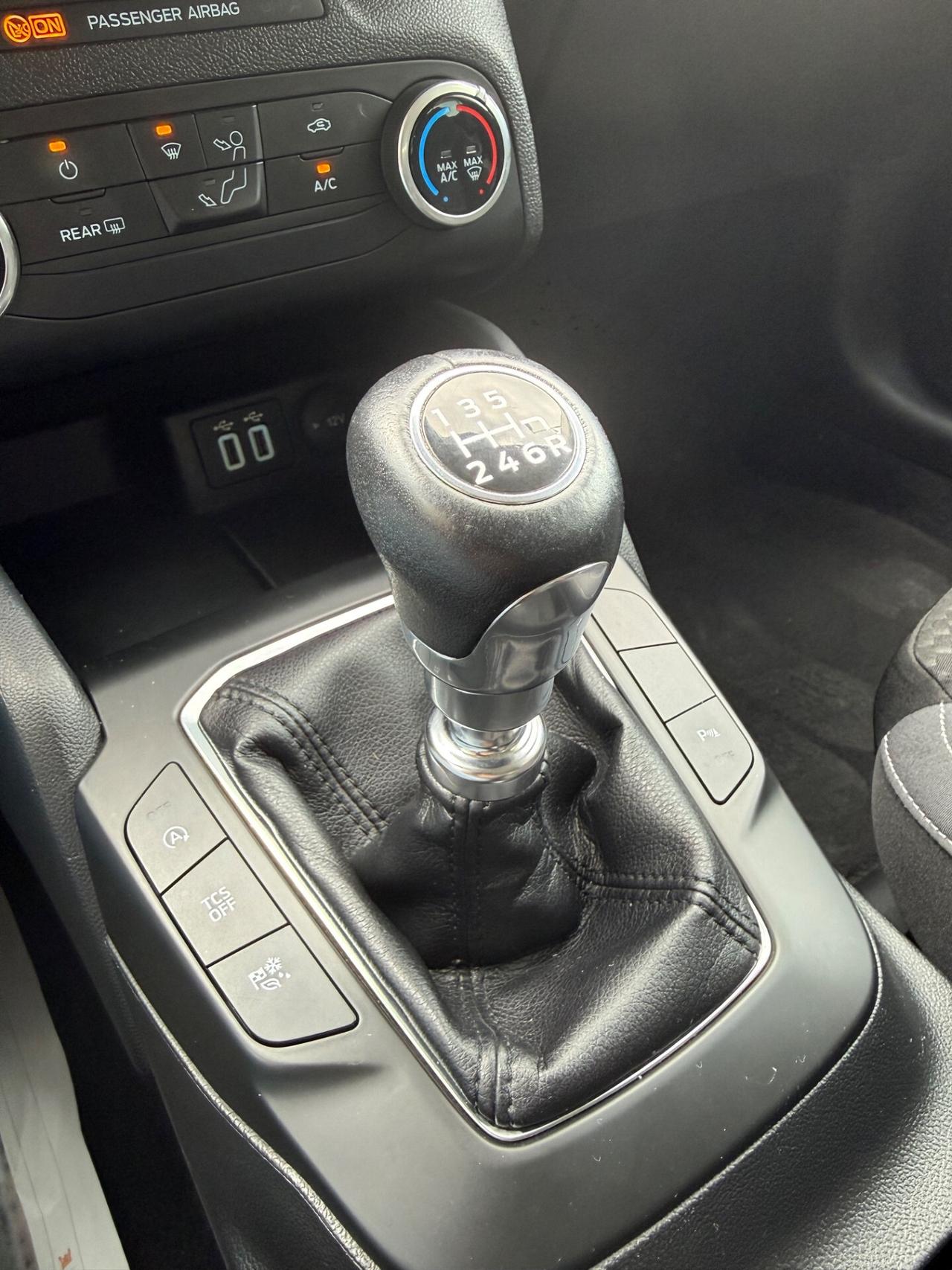 Ford Focus 1.0 EcoBoost Hybrid 125 CV Titanium 2021