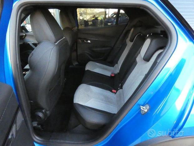 PEUGEOT 2008 motore elettrico 136 CV GT Pack