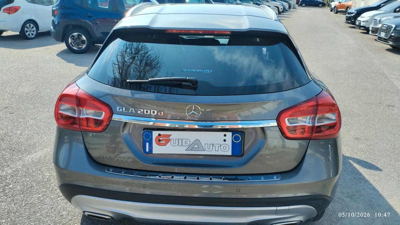 Mercedes-benz GLA 200 d Automatic Premium
