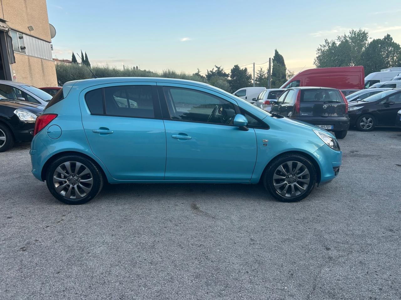Opel Corsa 1.2 5 porte Edition 93000km