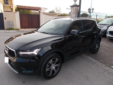 Volvo XC40 D3 AWD Geartronic Momentum Pro