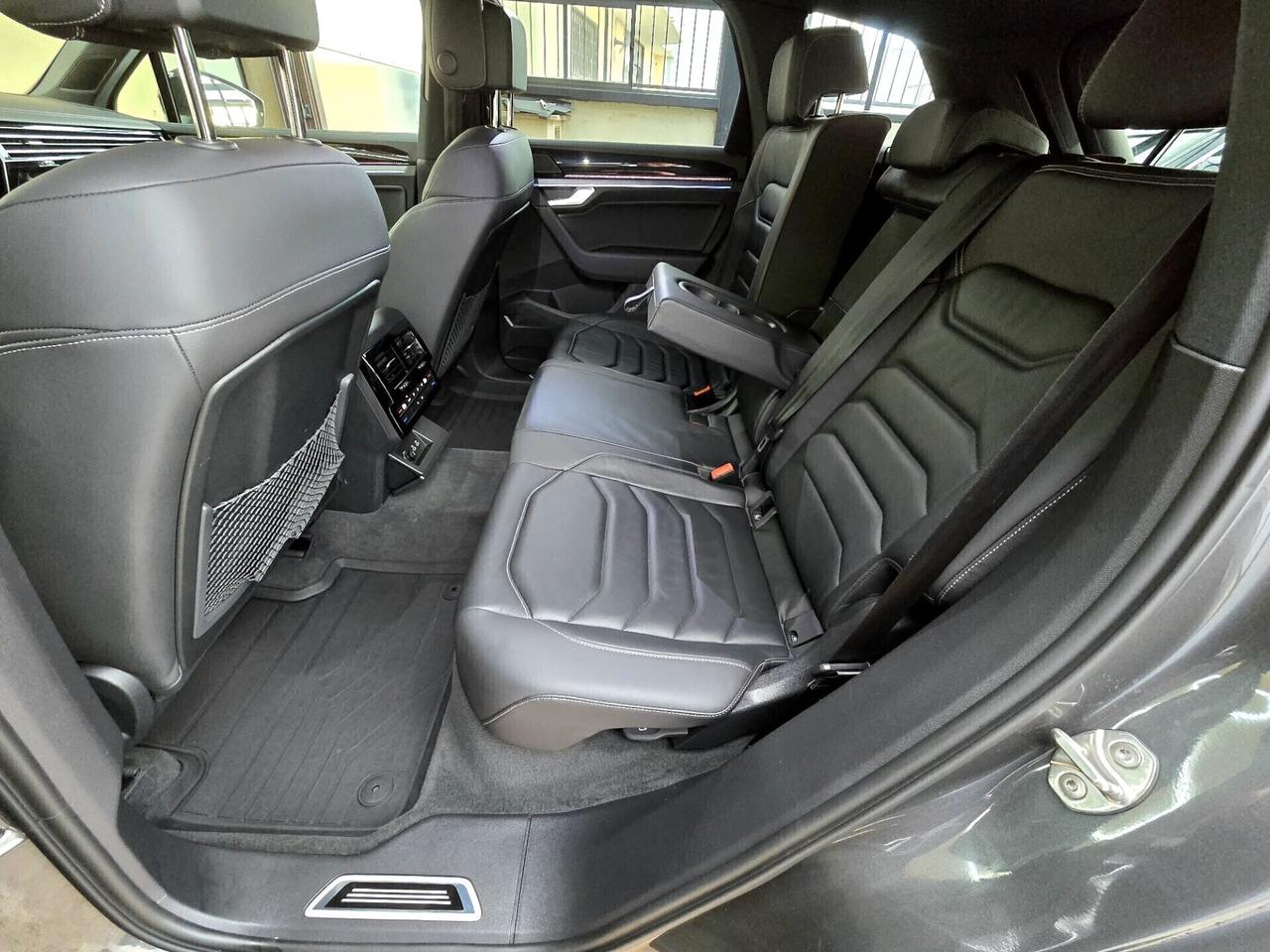 VOLKSWAGEN TOUAREG 3.0 TDI 286cv R-LINE RESTYLING