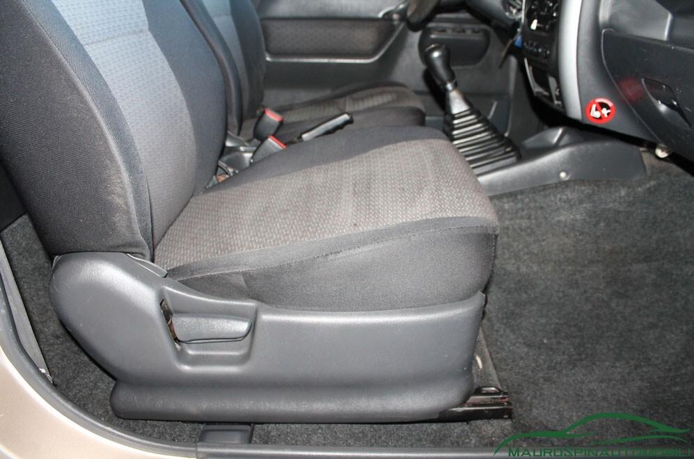 FUORISTRADA SUZUKI JIMNY 1.5 DDi 4X4 + RIDOTTE
