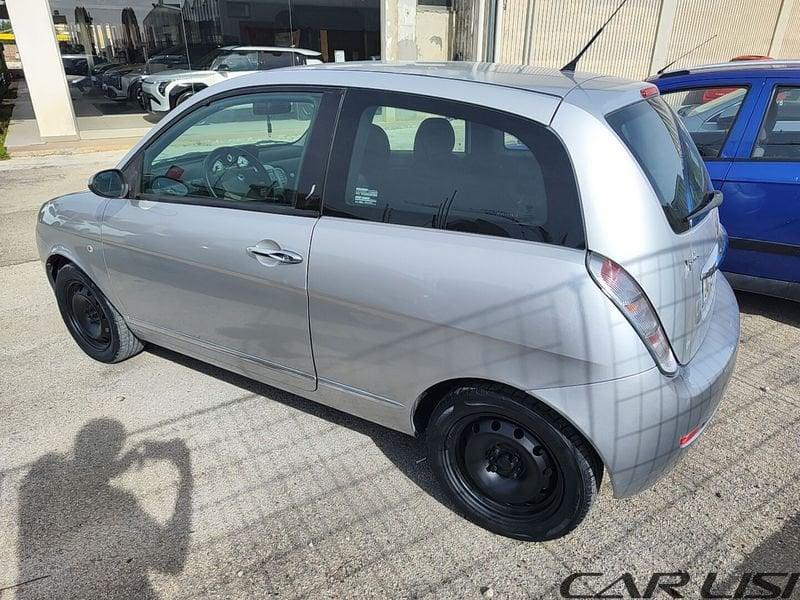 Lancia Ypsilon Ypsilon 1.3 MJT 75 CV Argento