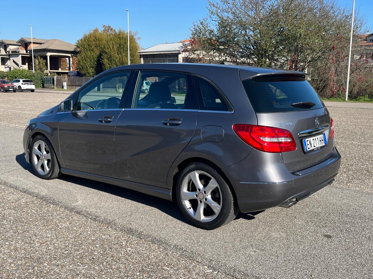 Mercedes-benz B 180 CDI — PREMIUM — 2012